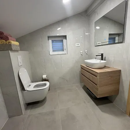 Skalin - Modern Comfort With A Local Touch *