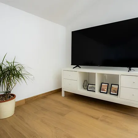 Skalin - Modern Comfort With A Local Touch * Rogotin