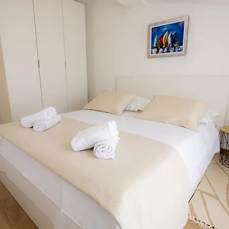 Skalin - Modern Comfort With A Local Touch