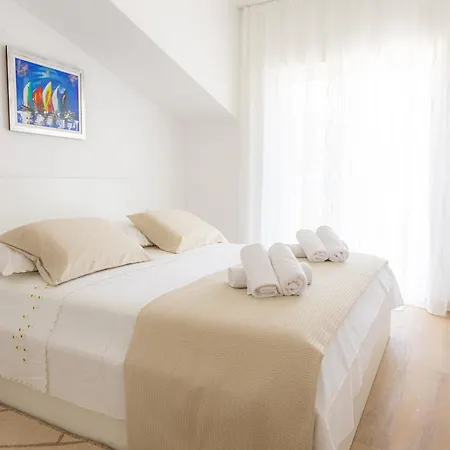 Lägenhet Skalin - Modern Comfort With A Local Touch