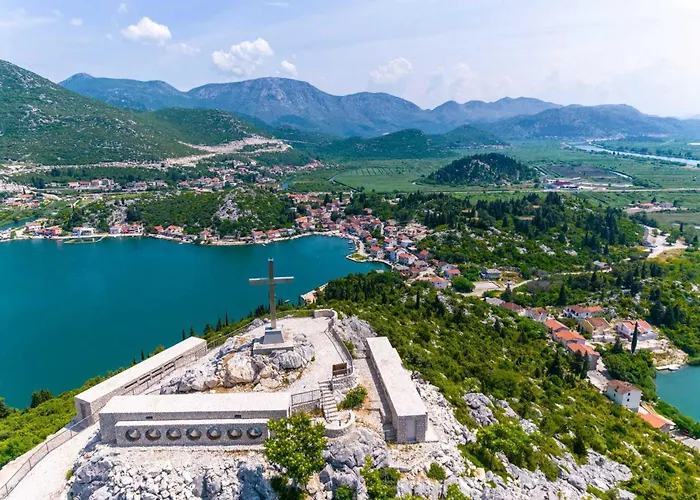 Skalin - Modern Comfort With A Local Touch