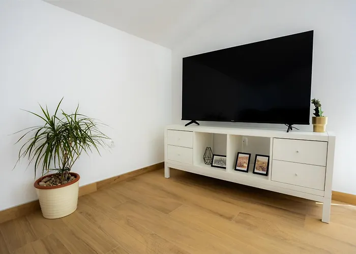 Skalin - Modern Comfort With A Local Touch * Rogotin