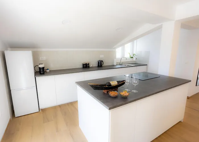 Skalin - Modern Comfort With A Local Touch *